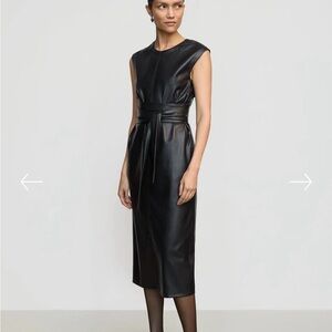 Elegant Black Sleeveless Dress